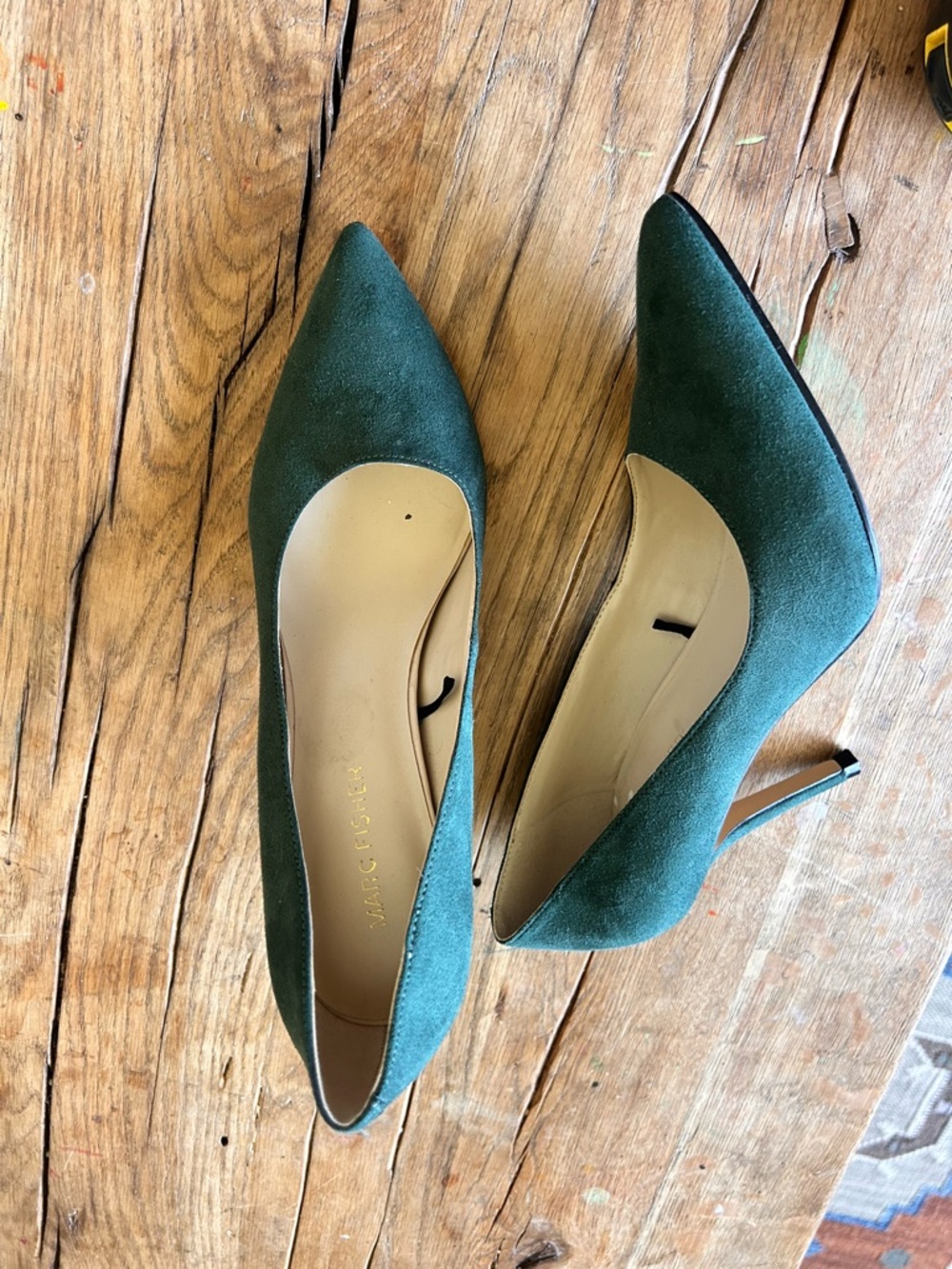 Marc Fisher Green Suede Pointed-Toe Pumps heels sexy shoes velvet 7M
